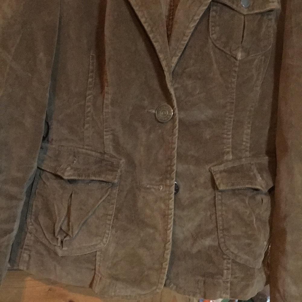 Cute tan jacket - Picture 3 of 4